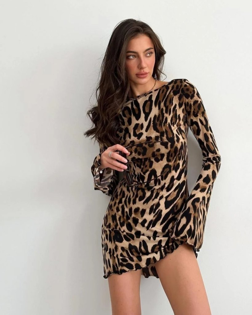 Kadın Uzun Kollu Sırtı Açık Bağlamalı Leopar Desenli Kısa Dalgıç Elbise, 20583