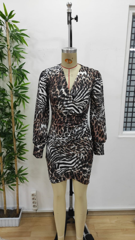 Kadın Uzun Kollu Kruvaze Yaka Leopar Desen Mikro Elbise , 21524 - Image 6