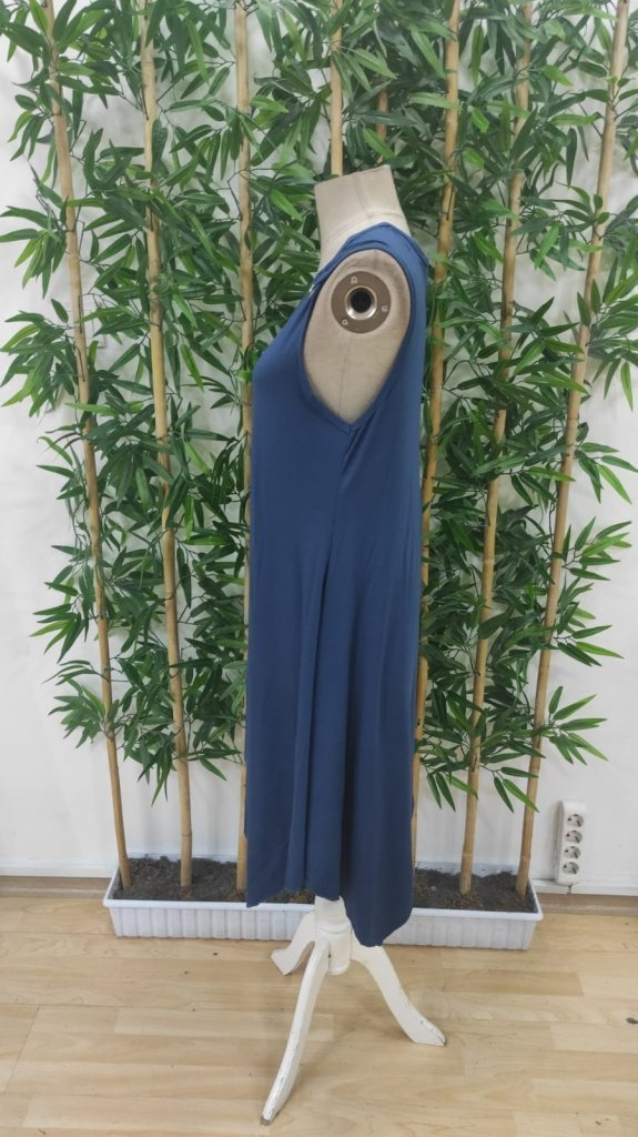 Kadın Askılı Yuvarlak Yaka Kuş Gözü Detaylı Asimetrik Viskon Elbise , 24797 - Image 6
