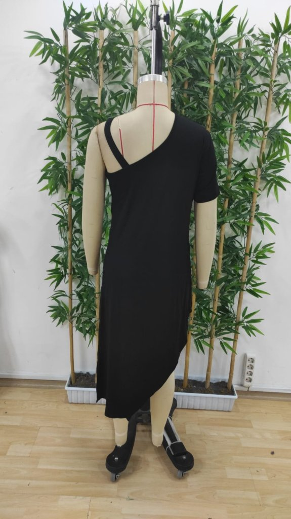 Kadın Tek Omuzu Açık Askılı Asimetrik Kesim Detaylı Bluz , 24801 - Image 7