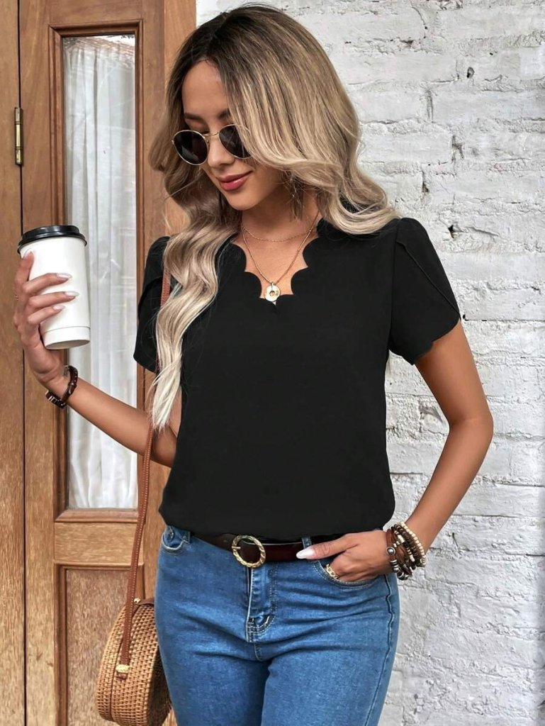 Kadın Kısa Kollu Lazer V Yakalı Ithal Krep Bluz, 25302 - Image 4