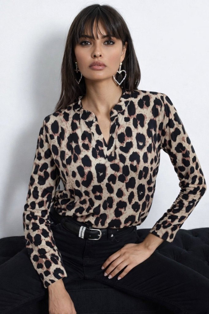 Kadın Uzun Kollu V Hakim Yakalı Leopar Desenli Süprem Bluz, 30540