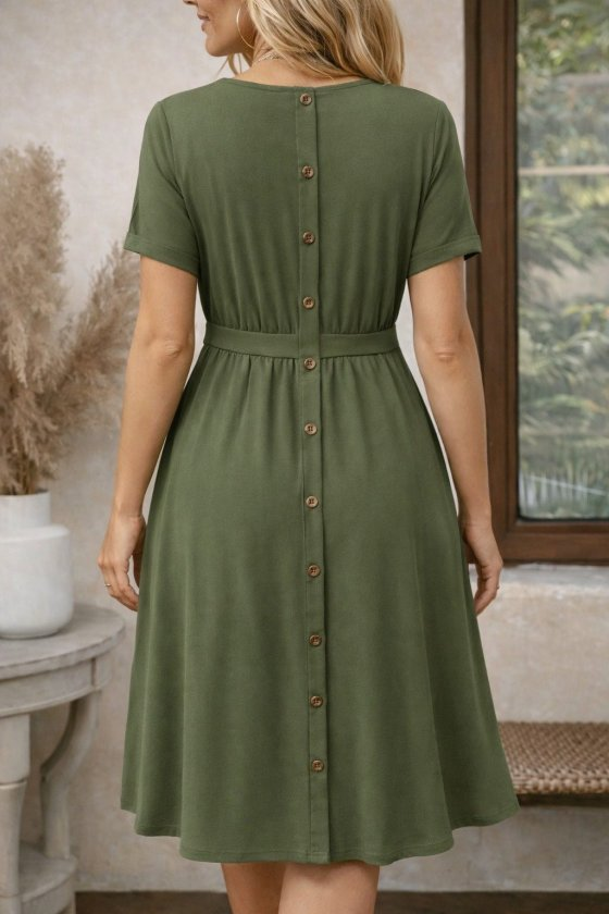 Kadın Kısa Kollu Yuvarlak Yaka Arkadan Düğmeli Viskon Midi Elbise, 32574