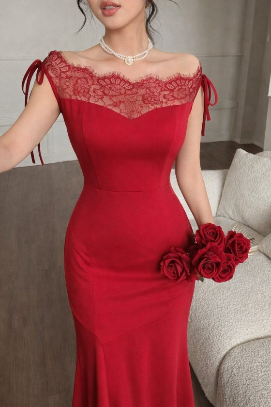 Kadın Göğüs Ve Yakası Dantel Detaylı Kayık Yaka Görünümlü Uzun Ithal Krep Elbise , 33065