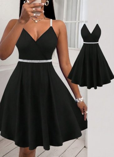 Kadın Sırttan çapraz Detaylı V Yakalı Kısa Kiloş Janjan Krep Elbise, 30600