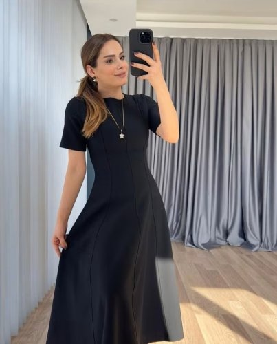 Kadın Kısa Kollu Bisiklet Yaka Maksi Boy Ithal Krep Elbise , 31243