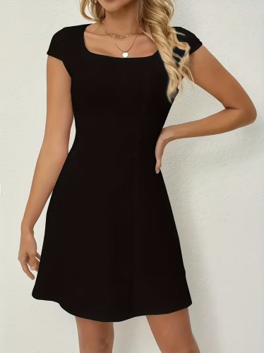 Kadın Kısa Kollu Kare Yakalı Kısa Ithal Krep Elbise, 32179