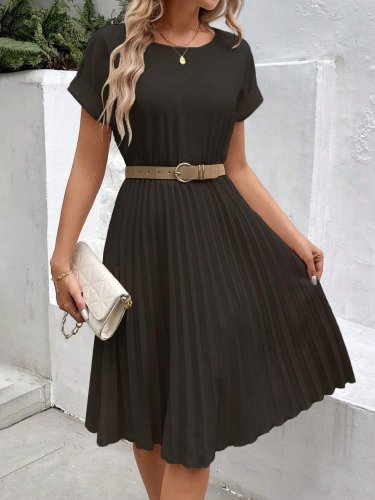 Kadın Kısa Kollu Yakası Açık Belden Lastikli Pileli Kısa Ithal Krep Elbise, 23709